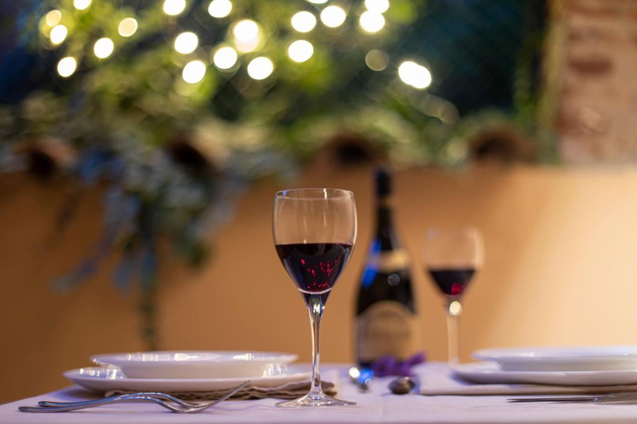 Luxury Suite In The Center I Private Patio & Kitchen Bologna Exterior foto